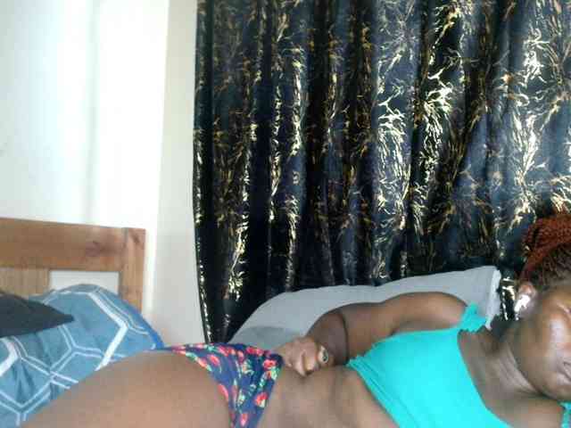 Sexxy-pretty24 webcam