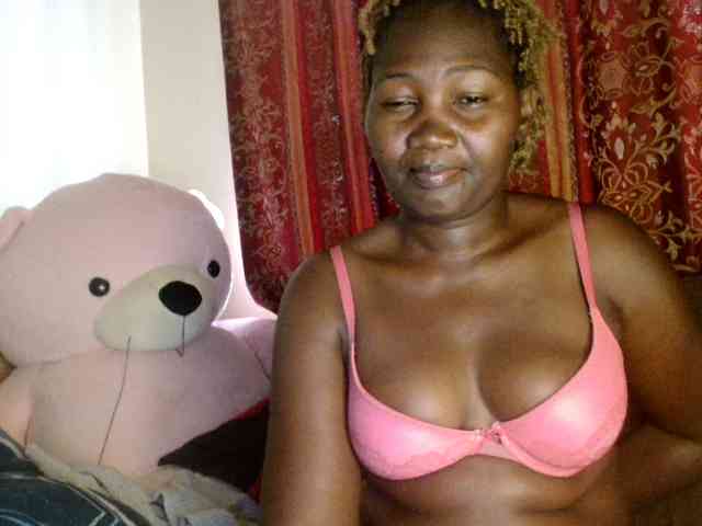 Sexxy-pretty24 webcam