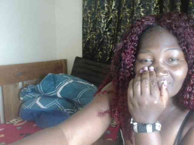 Sexxy-pretty24 webcam