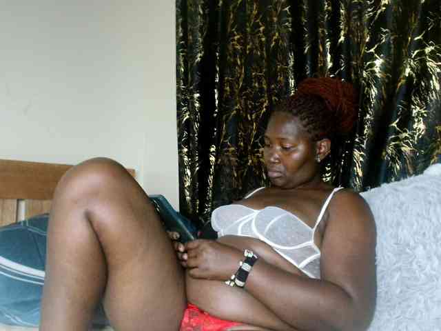 Sexxy-pretty24 webcam