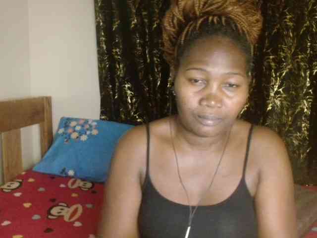 Sexxy-pretty24 webcam