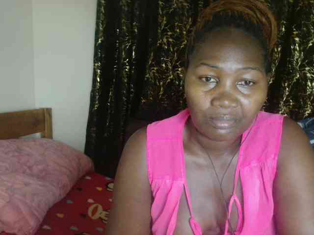 Sexxy-pretty24 webcam