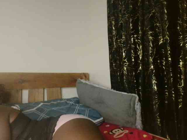 Sexxy-pretty24 webcam