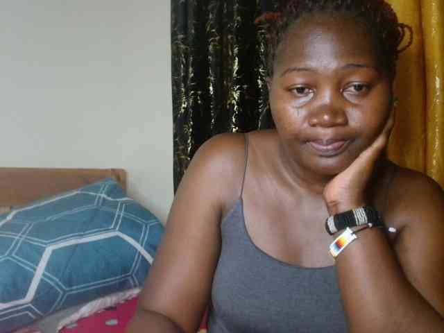 Sexxy-pretty24 webcam