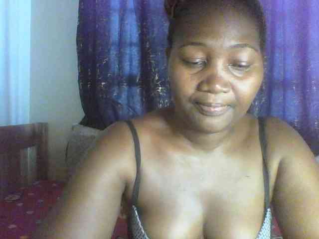 Sexxy-pretty24 webcam