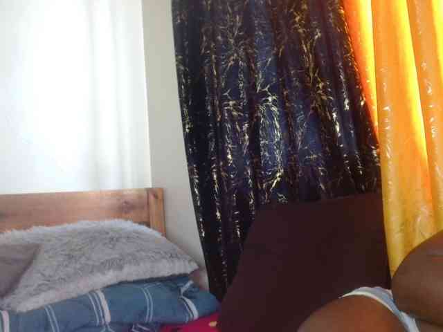 Sexxy-pretty24 webcam