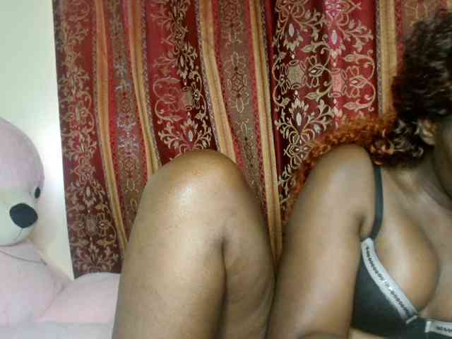 Sexxy-pretty24 webcam