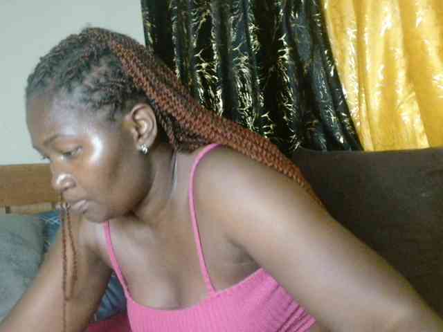 Sexxy-pretty24 webcam