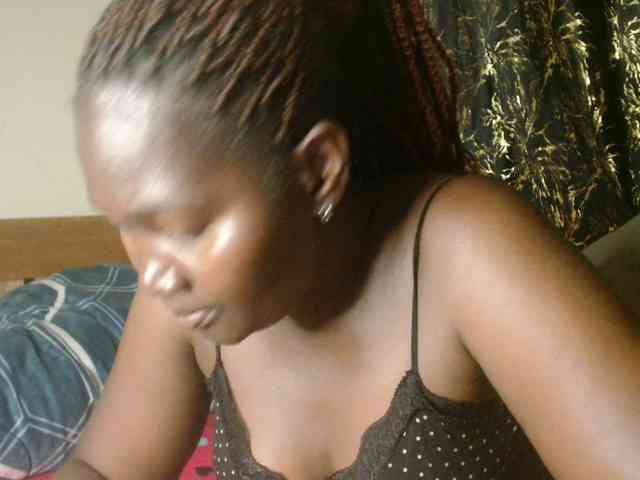 Sexxy-pretty24 webcam