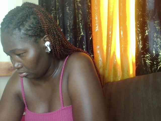 Sexxy-pretty24 webcam