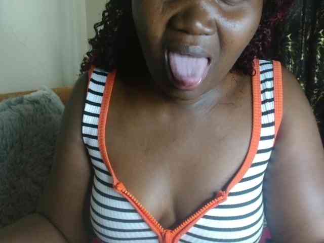 Sexxy-pretty24 webcam