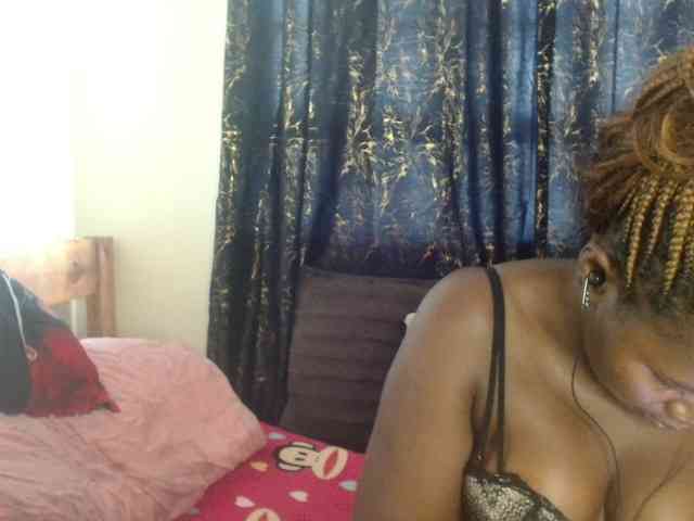 Sexxy-pretty24 webcam