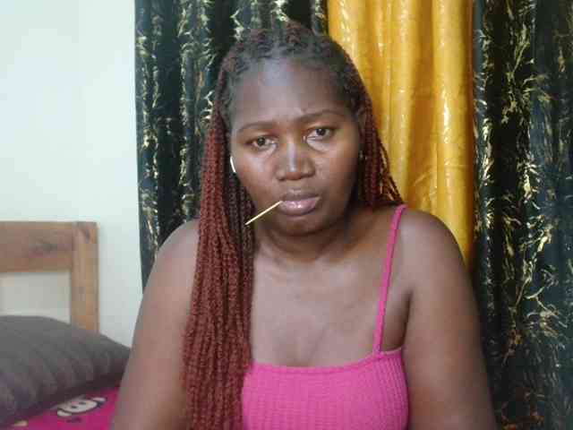 Sexxy-pretty24 webcam