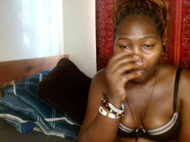 Sexxy-pretty24 webcam