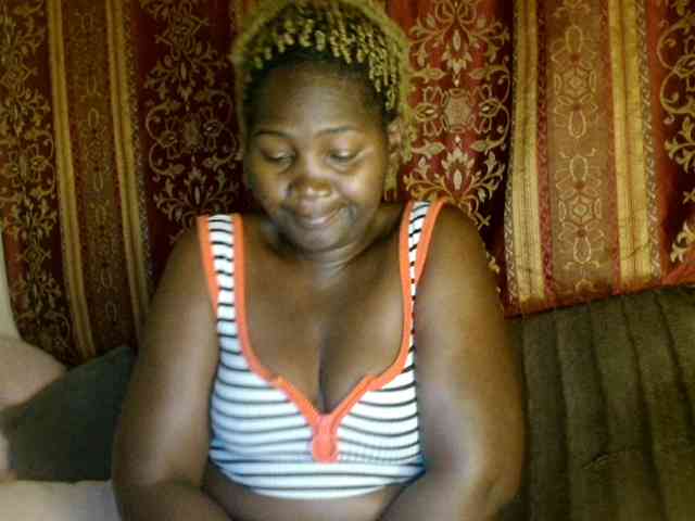 Sexxy-pretty24 webcam