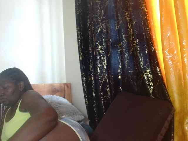 Sexxy-pretty24 webcam