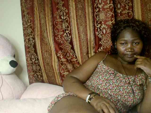 Sexxy-pretty24 webcam