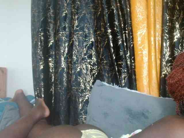 Sexxy-pretty24 webcam