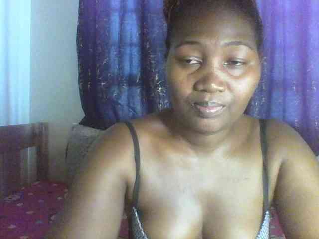 Sexxy-pretty24 webcam