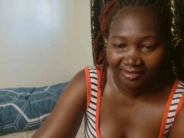 Sexxy-pretty24 webcam