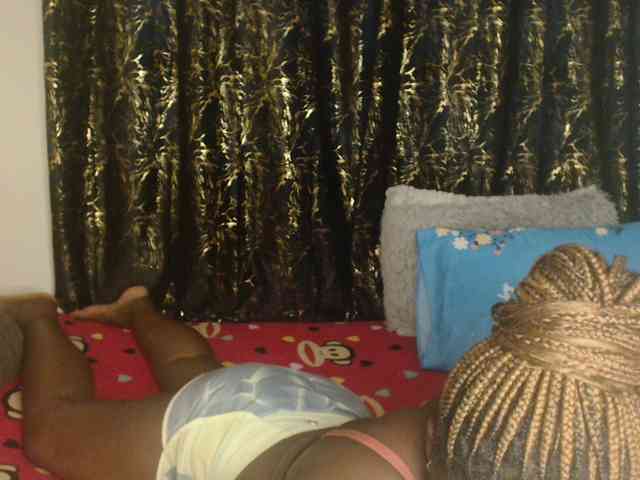 Sexxy-pretty24 webcam