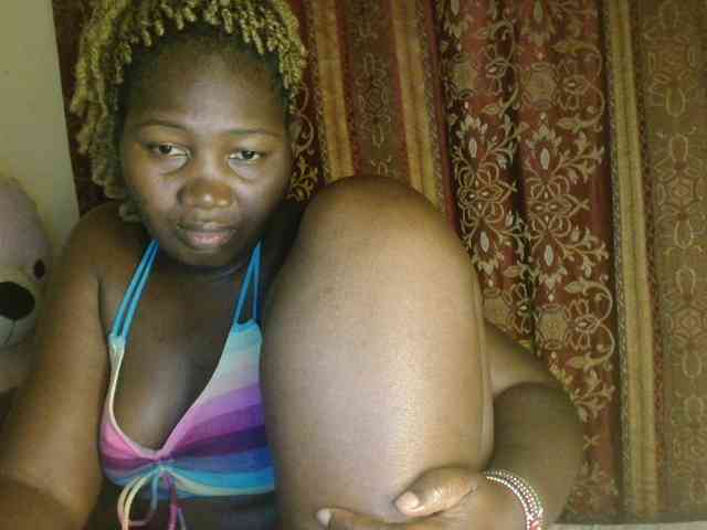 Sexxy-pretty24 webcam