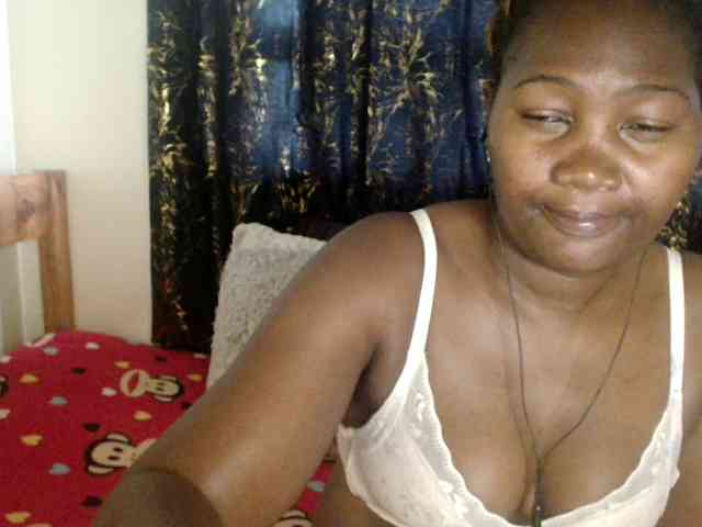 Sexxy-pretty24 webcam