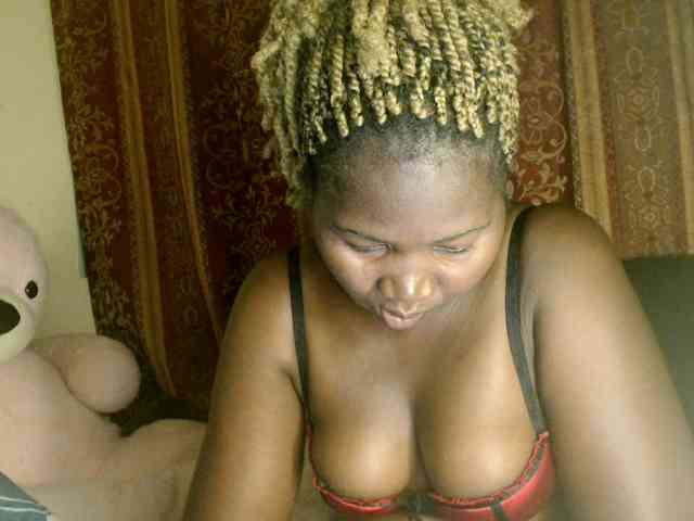 Sexxy-pretty24 webcam