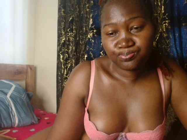 Sexxy-pretty24 webcam