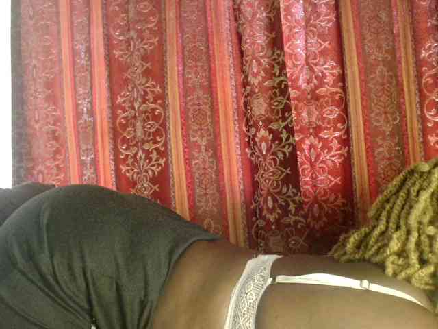 Sexxy-pretty24 webcam