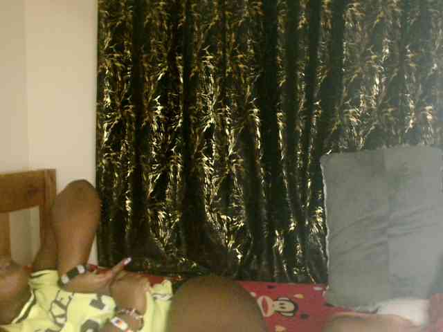 Sexxy-pretty24 webcam