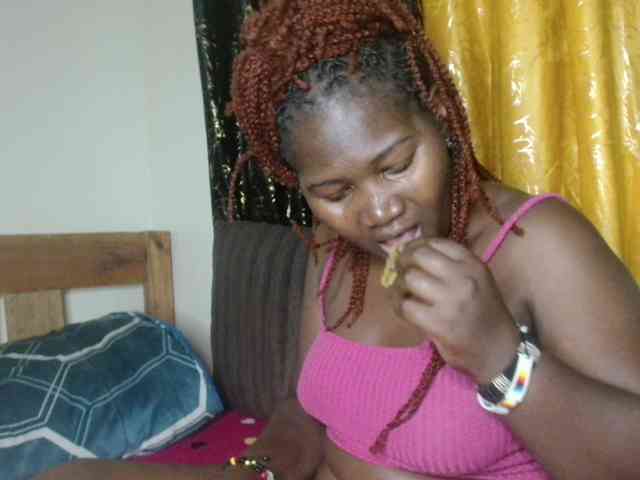 Sexxy-pretty24 webcam