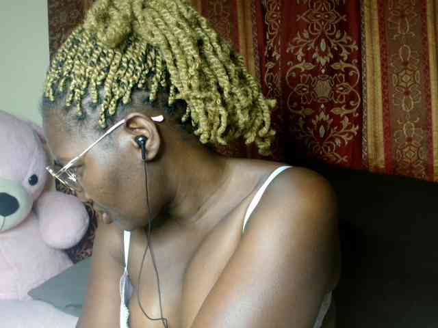 Sexxy-pretty24 webcam