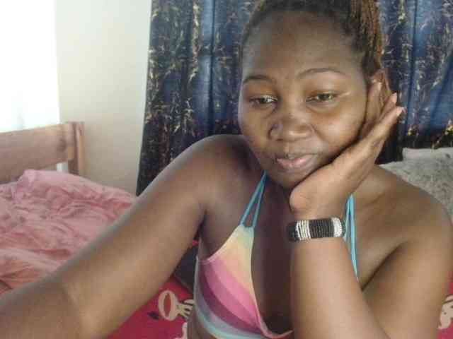 Sexxy-pretty24 webcam