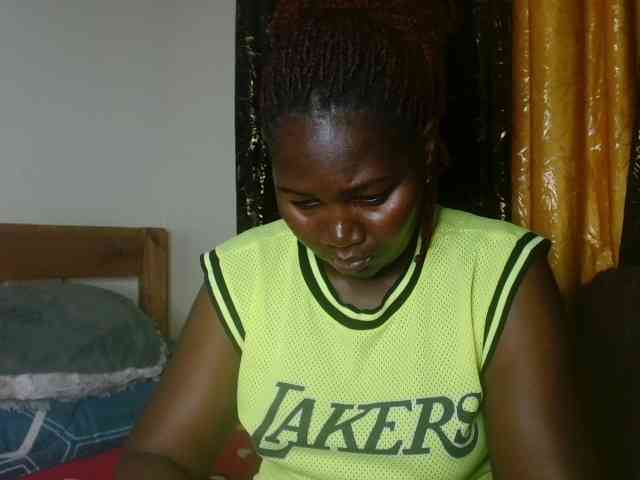 Sexxy-pretty24 webcam