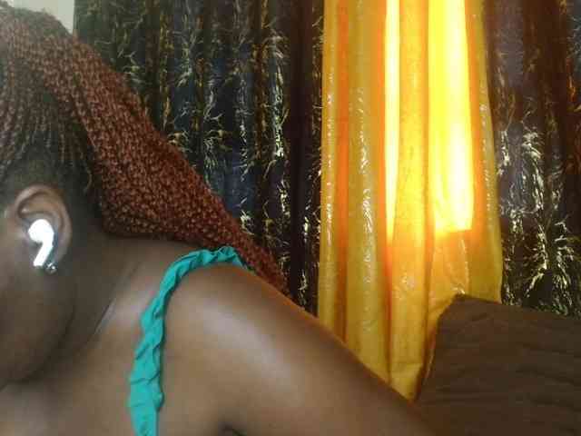 Sexxy-pretty24 webcam