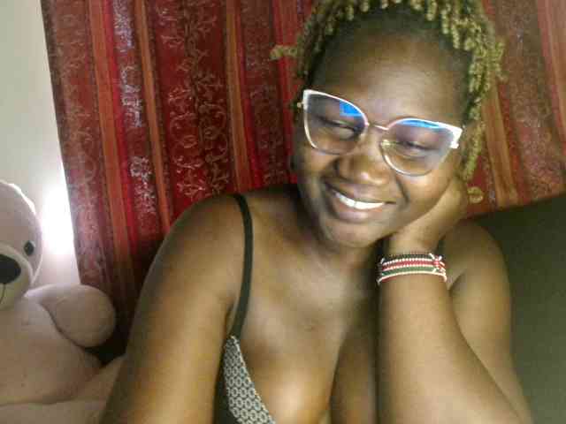 Sexxy-pretty24 webcam