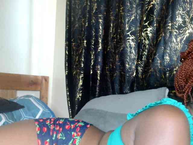 Sexxy-pretty24 webcam