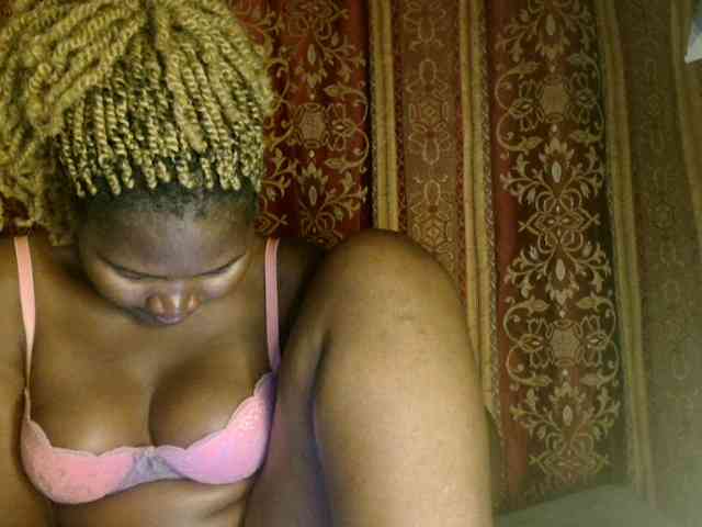 Sexxy-pretty24 webcam