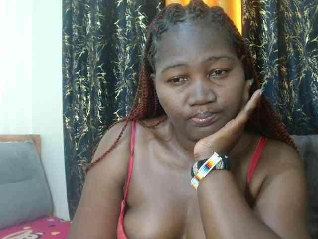 Sexxy-pretty24 webcam