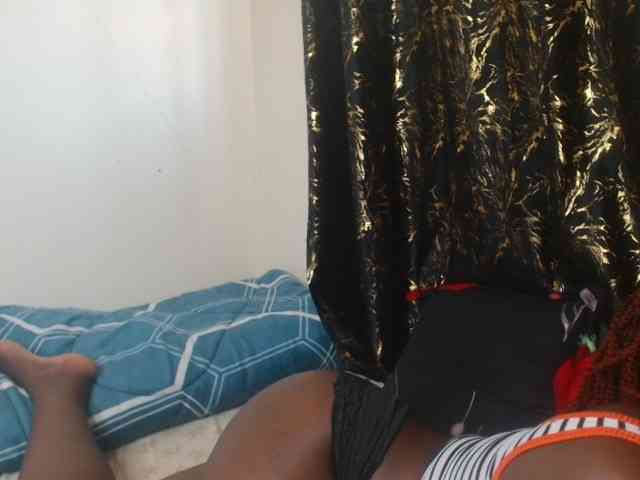 Sexxy-pretty24 webcam