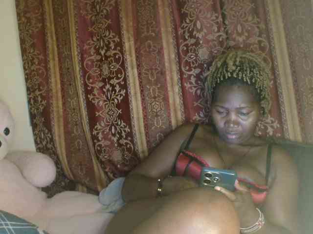 Sexxy-pretty24 webcam