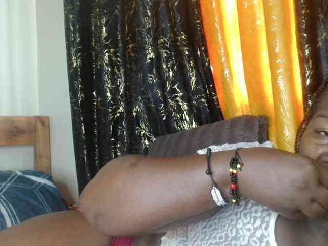 Sexxy-pretty24 webcam