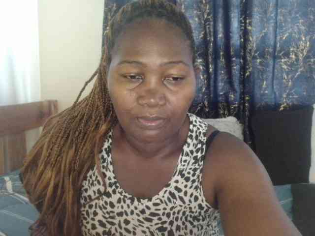 Sexxy-pretty24 webcam