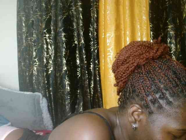 Sexxy-pretty24 webcam