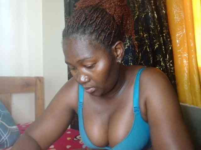 Sexxy-pretty24 webcam