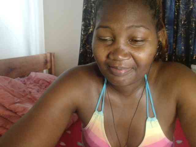 Sexxy-pretty24 webcam