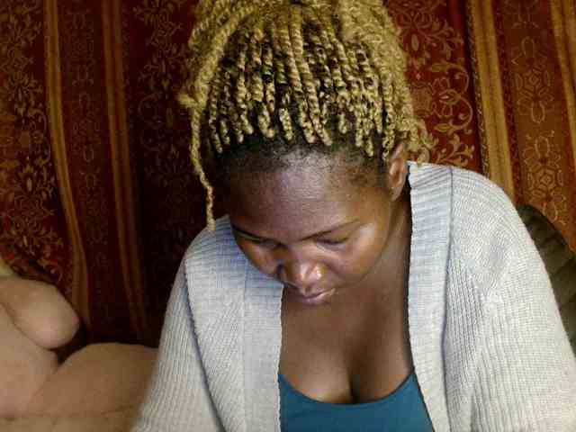 Sexxy-pretty24 webcam