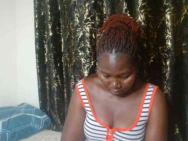 Sexxy-pretty24 webcam