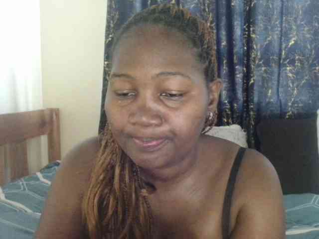 Sexxy-pretty24 webcam